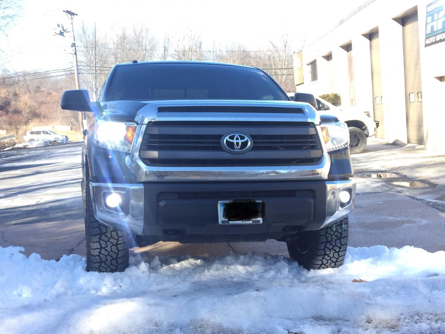 photo 5 Toyota Tundra custom wheels   18x, ET , tire size 305/65 R18. x ET