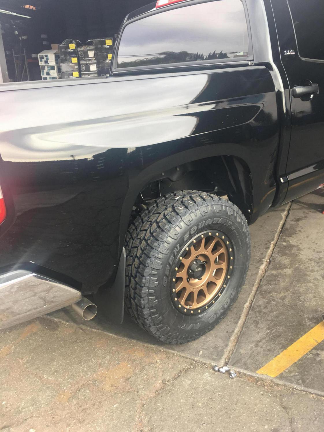 photo 2 Toyota Tundra custom wheels   x, ET , tire size X R. x ET 