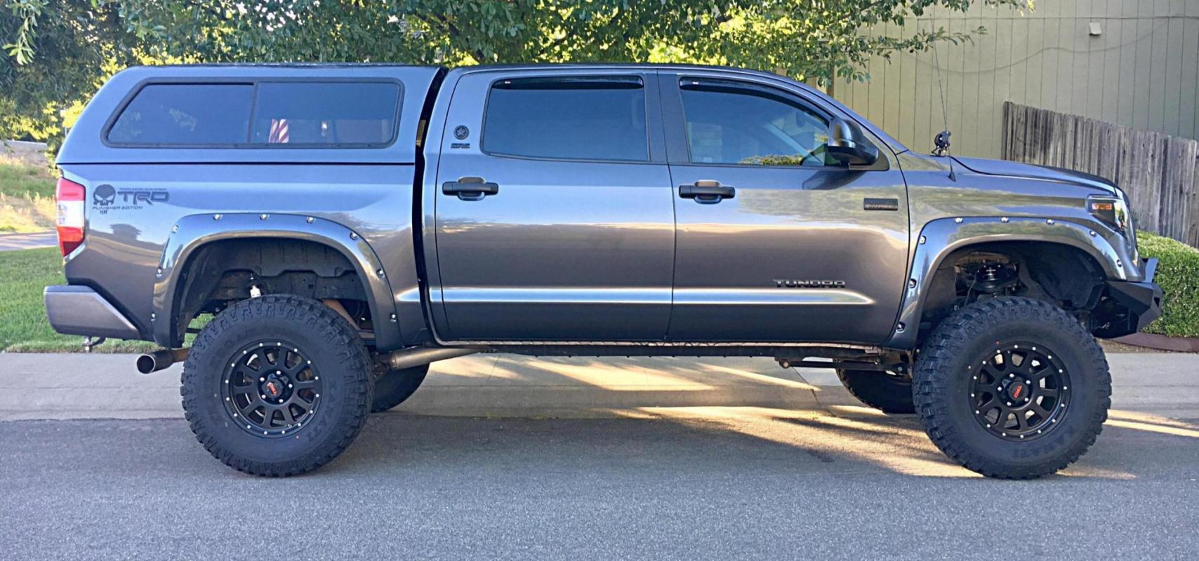 photo 1 Toyota Tundra custom wheels   18x, ET , tire size 37X12.5 R18. x ET 