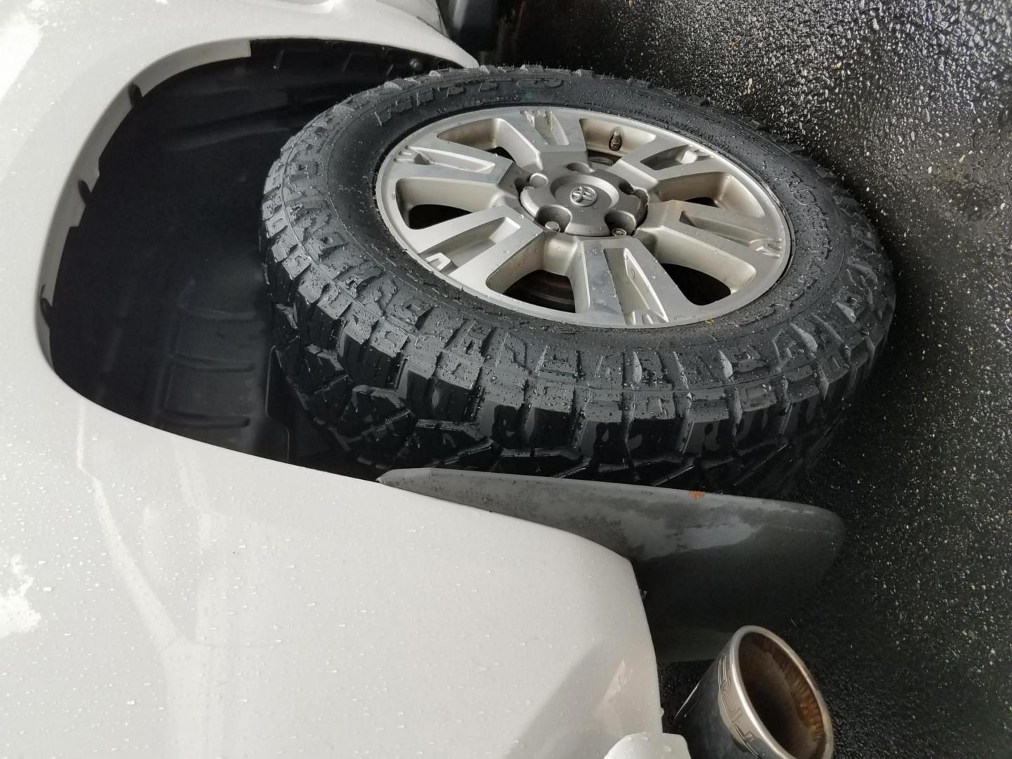 photo 2 Toyota Tundra custom wheels   20x, ET , tire size 275/60 R20. x ET