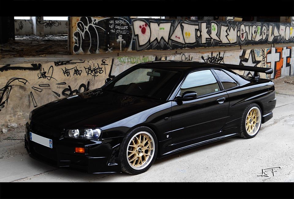 photo 1 Nissan R31-R34 Skyline 2dr custom wheels rota t2r 18x9.5, ET +35, tire size 265/35 R18. x ET 225/35 R