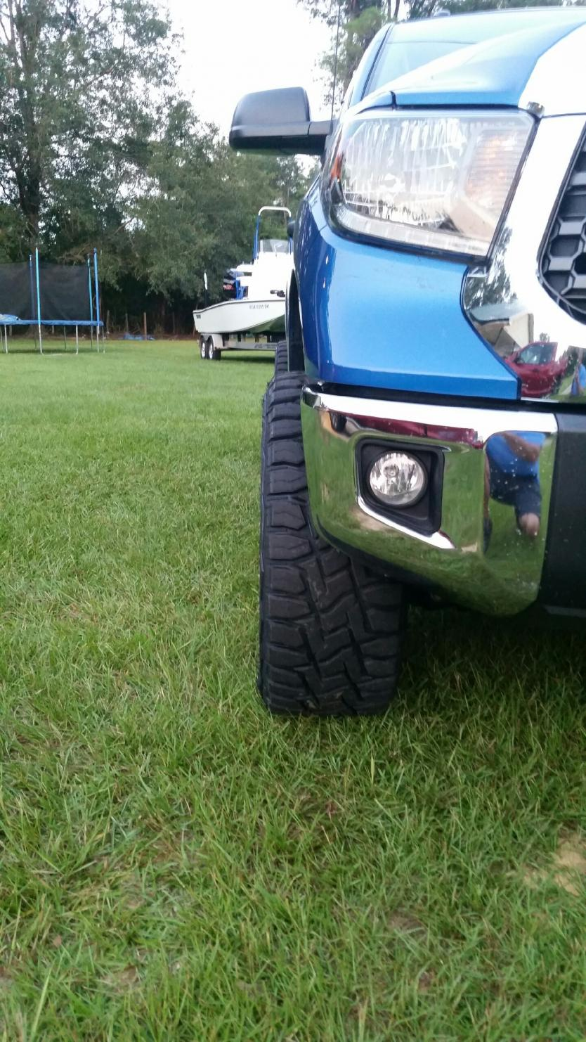 photo 2 Toyota Tundra custom wheels   20x9.0, ET 0, tire size 295/55 R20. x ET