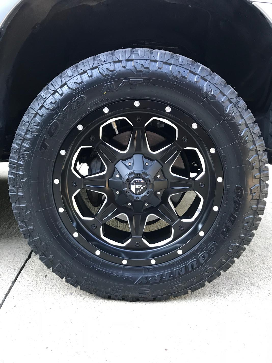 photo 5 Toyota Tundra custom wheels   20x9.0, ET +20, tire size 295/60 R20. x ET