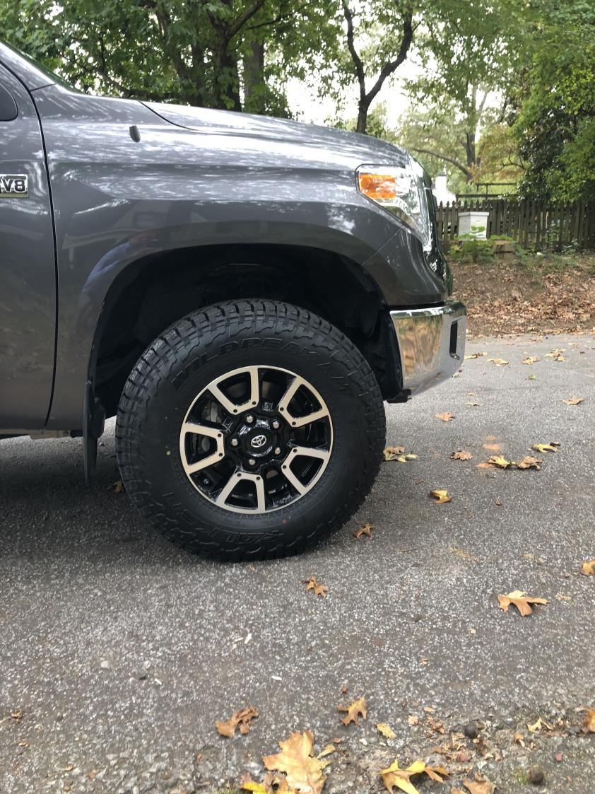 photo 2 Toyota Tundra custom wheels   18x, ET , tire size 285/75 R18. x ET 