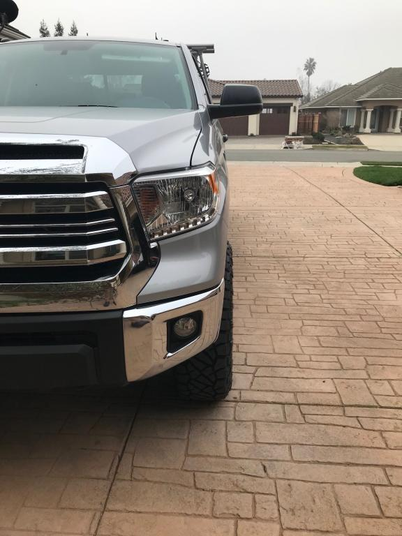 photo 2 Toyota Tundra custom wheels   18x, ET , tire size 285/70 R18. x ET