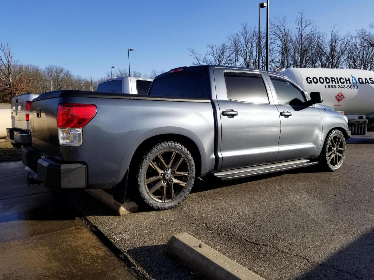 photo 1 Toyota Tundra custom wheels Lexus LX470 22x, ET , tire size 285/45 R22. x ET