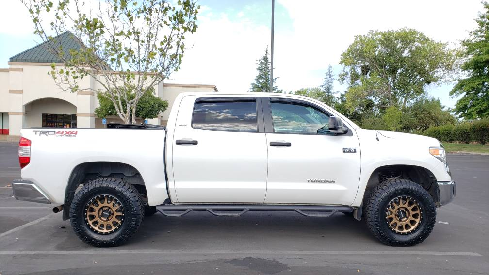 photo 2 Toyota Tundra custom wheels   18x9.0, ET +25, tire size 295/70 R18. x ET