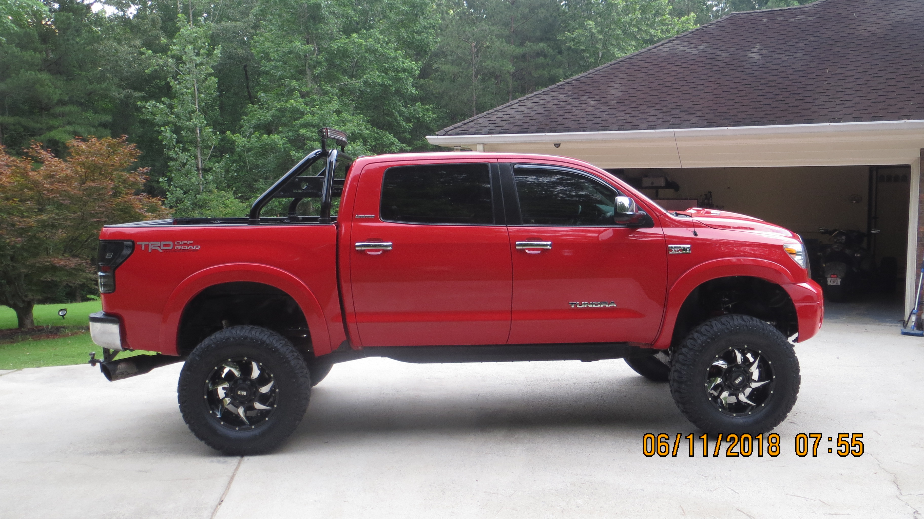 photo 1 Toyota Tundra custom wheels   20x10.0, ET , tire size 38X15.5 R20. x ET 