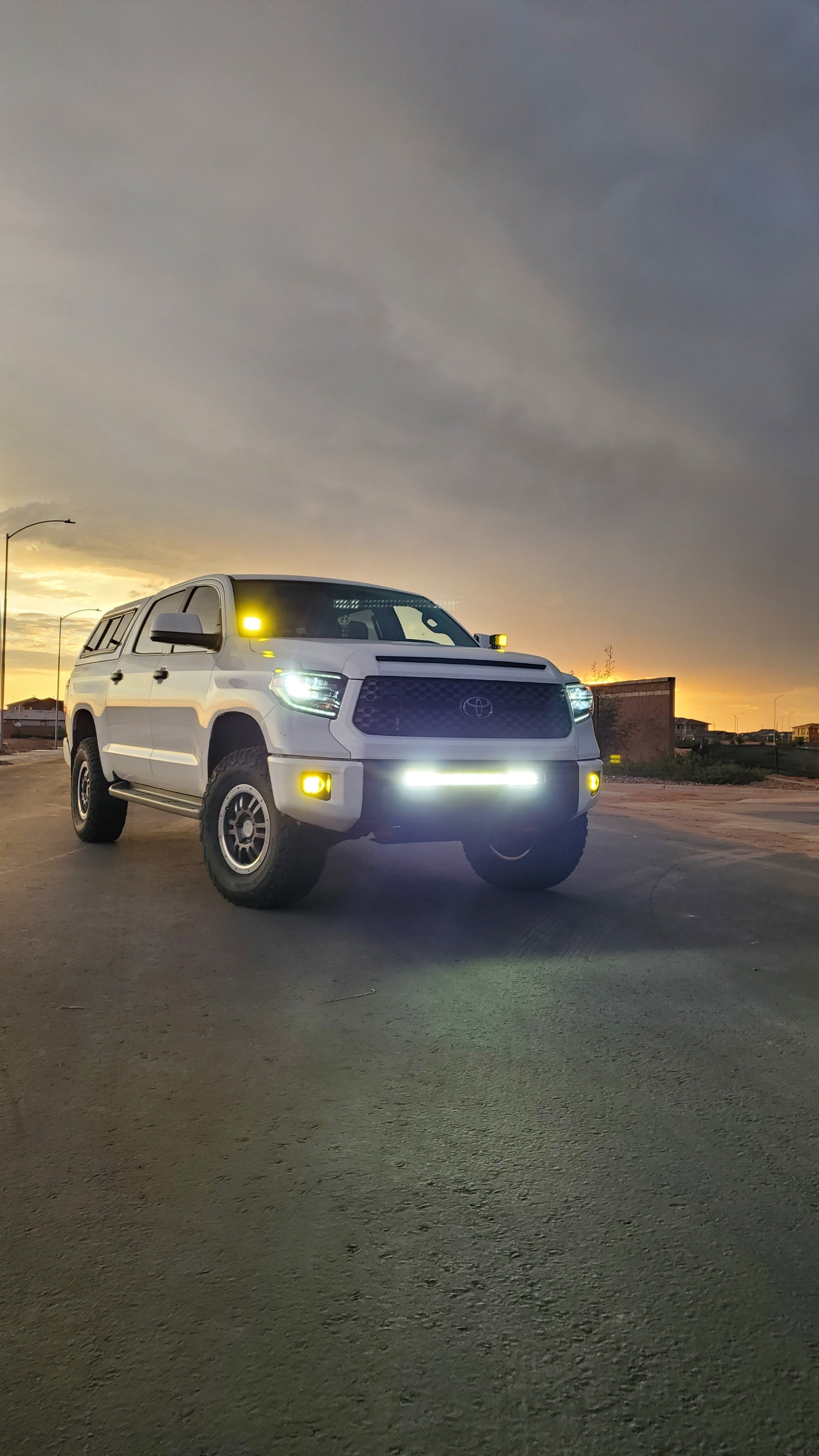 photo 1 Toyota Tundra custom wheels   17x, ET , tire size 315/70 R17. x ET