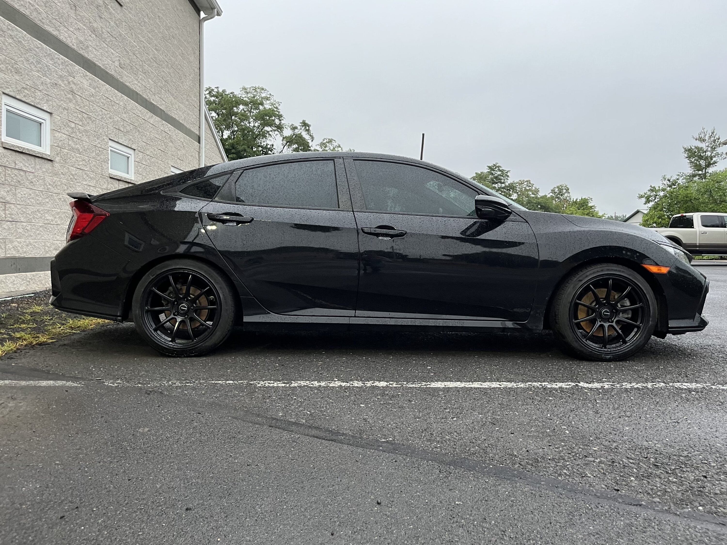 photo 2 Honda Civic custom wheels   18x8.5, ET +35, tire size 235/40 R18. x ET