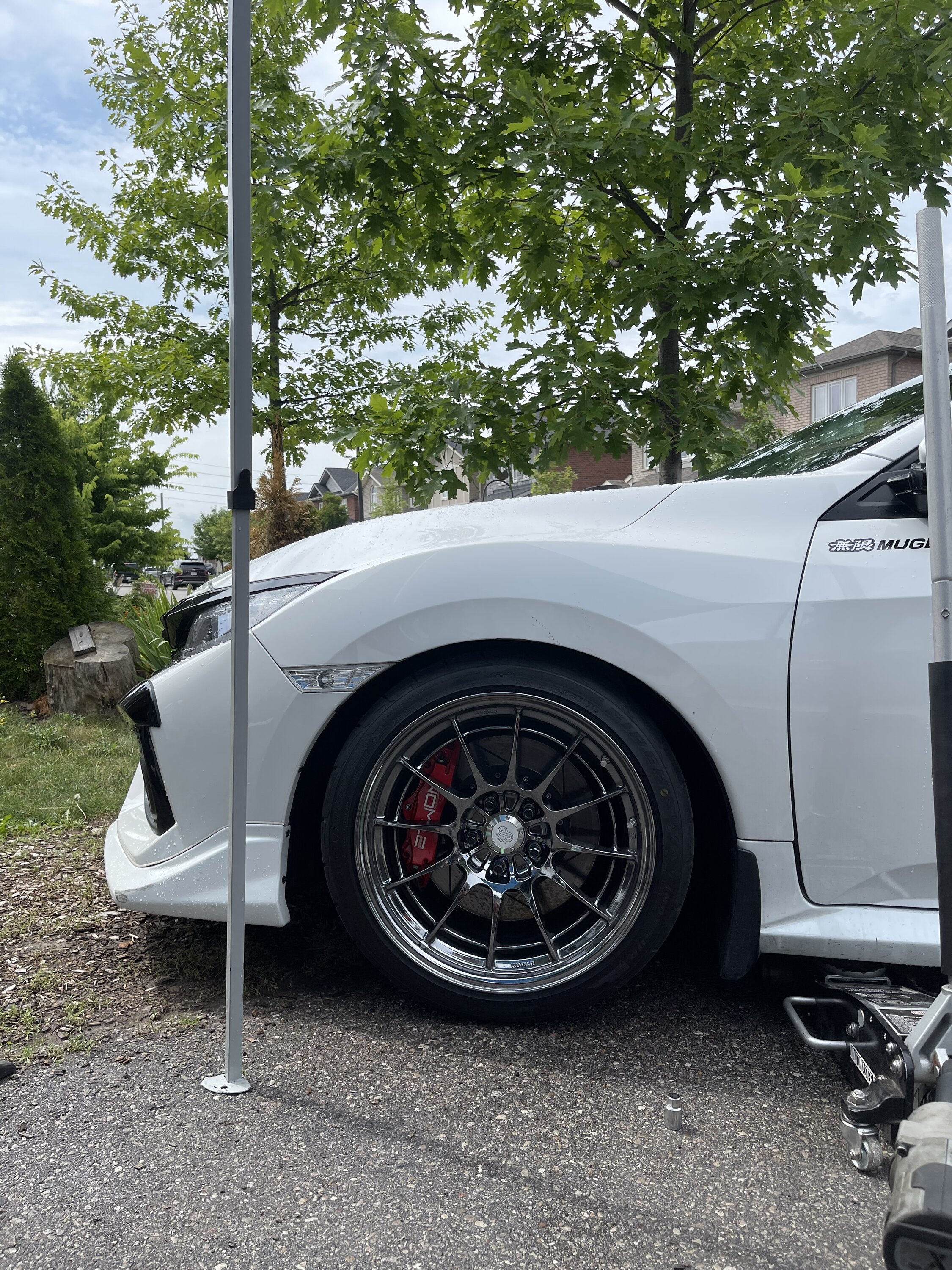 photo 4 Honda Civic custom wheels   18x9.5, ET +38, tire size 255/35 R18. 18x9.5 ET+40 