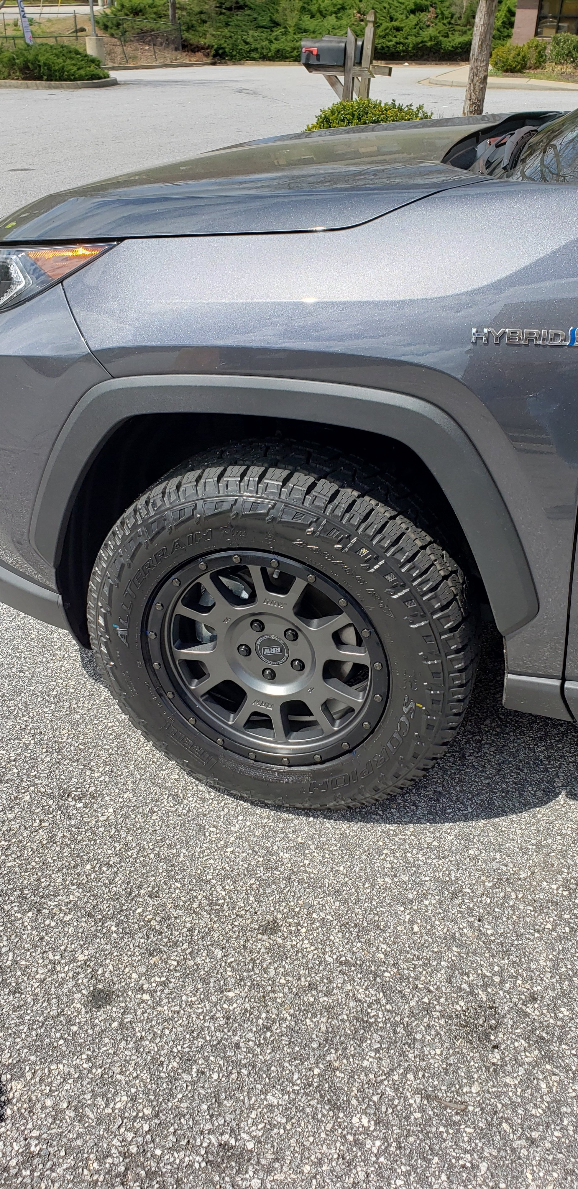 photo 3 Toyota RAV4 Hybrid custom wheels 17x8.0, ET +28, tire size 245/65 R17. x ET