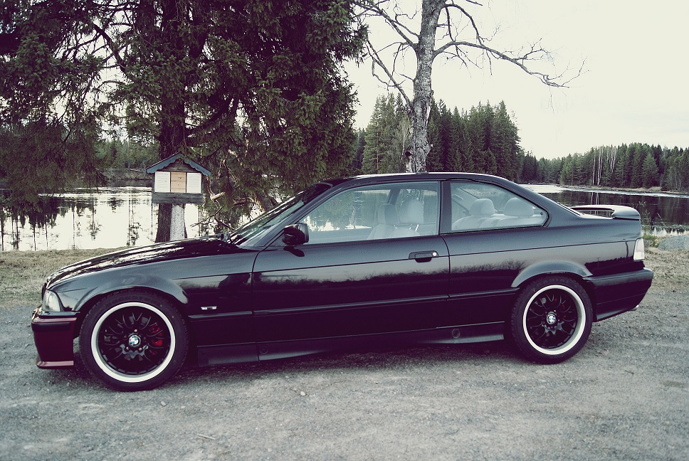 photo 1 BMW  318 custom wheels bbs rs 18x8.0, ET +43, tire size 225/40 R18. 18x8.0 ET+43 