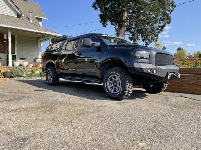 photo 1 Toyota Tundra custom wheels   17x8.5, ET +25, tire size 285/70 R17. x ET