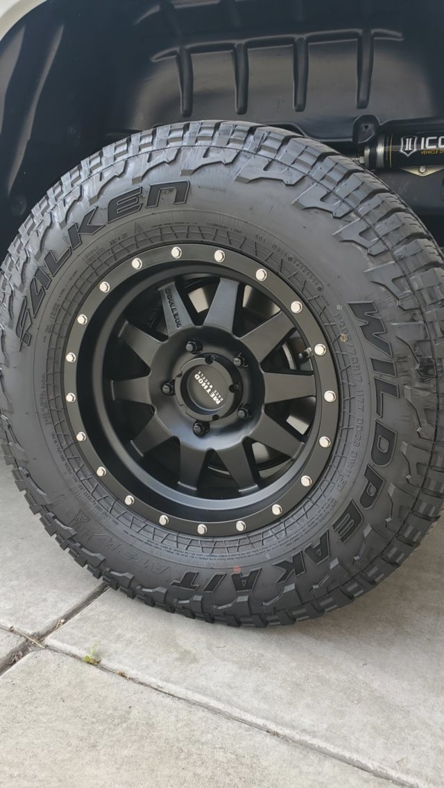 photo 2 Toyota Tundra custom wheels   17x8.5, ET 0, tire size 285/70 R17. x ET