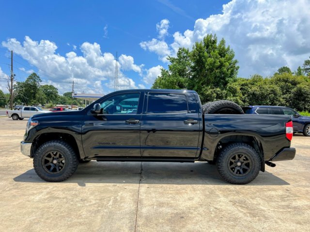 photo 1 Toyota Tundra custom wheels   17x, ET , tire size 285/75 R17. x ET