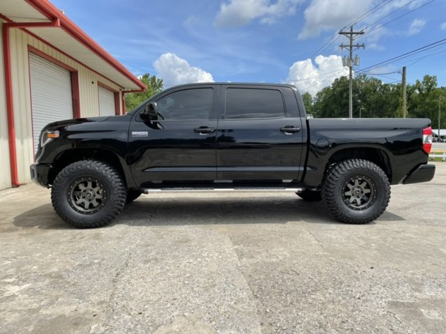 photo 1 Toyota Tundra custom wheels   18x, ET +25, tire size 37X13.5 R18. x ET 