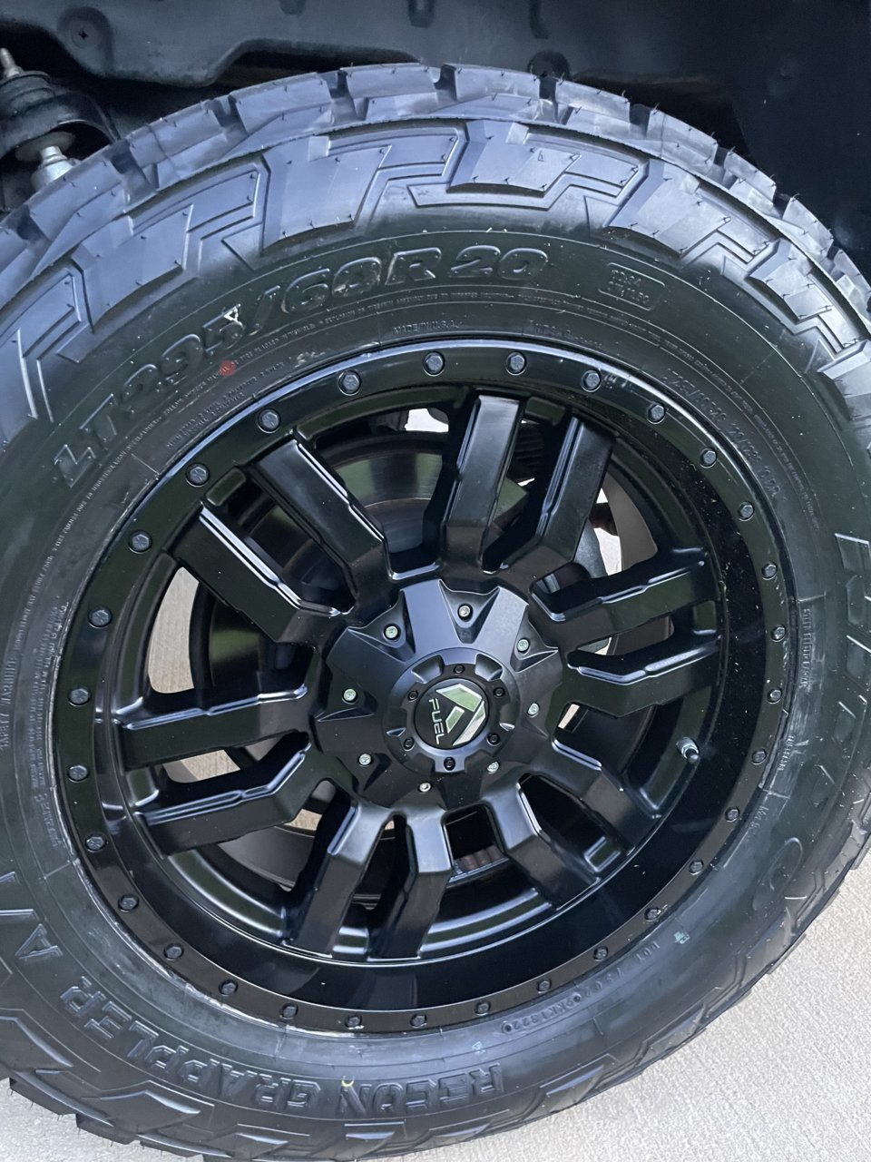 photo 5 Toyota Tundra custom wheels   20x, ET +20, tire size 295/60 R20. x ET