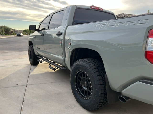 photo 2 Toyota Tundra custom wheels   x, ET +18, tire size 35X R. x ET