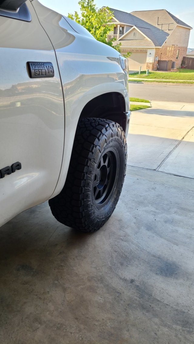 photo 3 Toyota Tundra custom wheels   17x, ET 0, tire size 35X12.5 R17. x ET