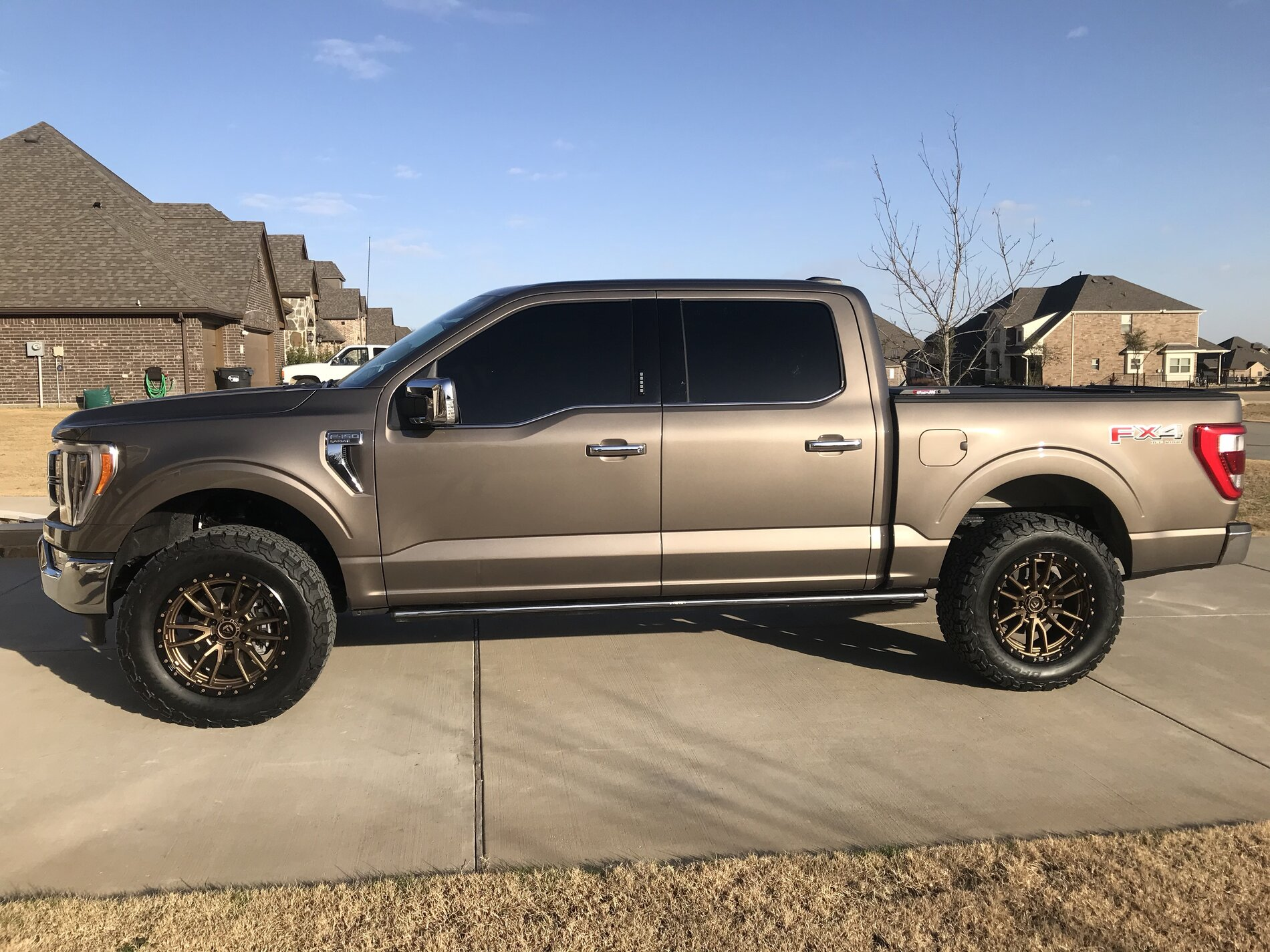 photo 1 Ford F-150 custom wheels 20x9.0, ET +1, tire size 295/60 R20. x ET