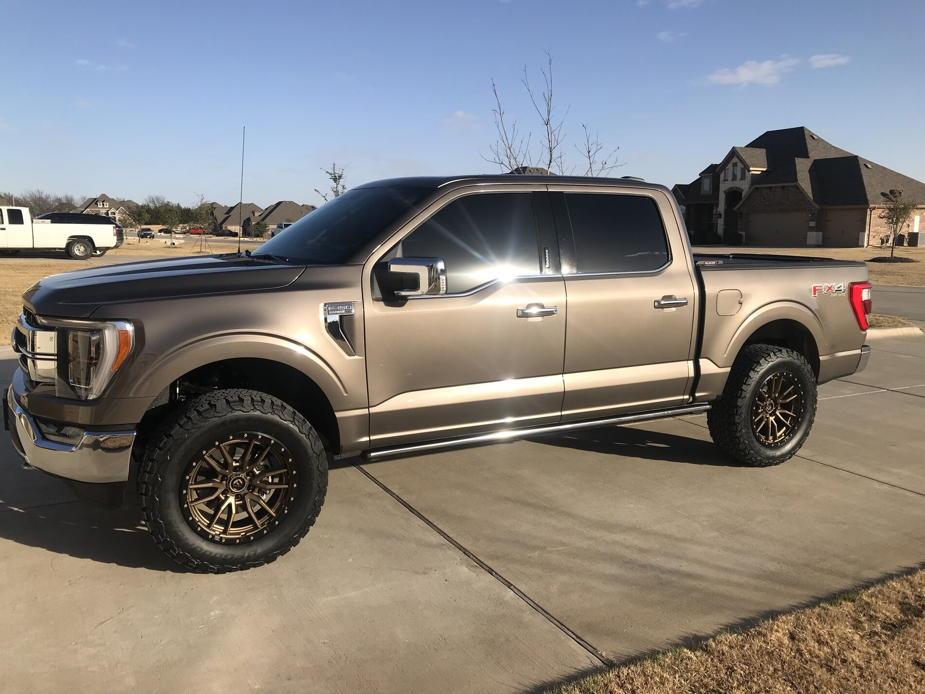photo 2 Ford F-150 custom wheels 20x9.0, ET +1, tire size 295/60 R20. x ET