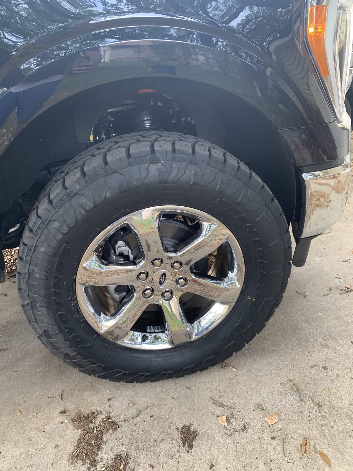 photo 1 Ford F-150 custom wheels   20x, ET , tire size 295/65 R20. x ET