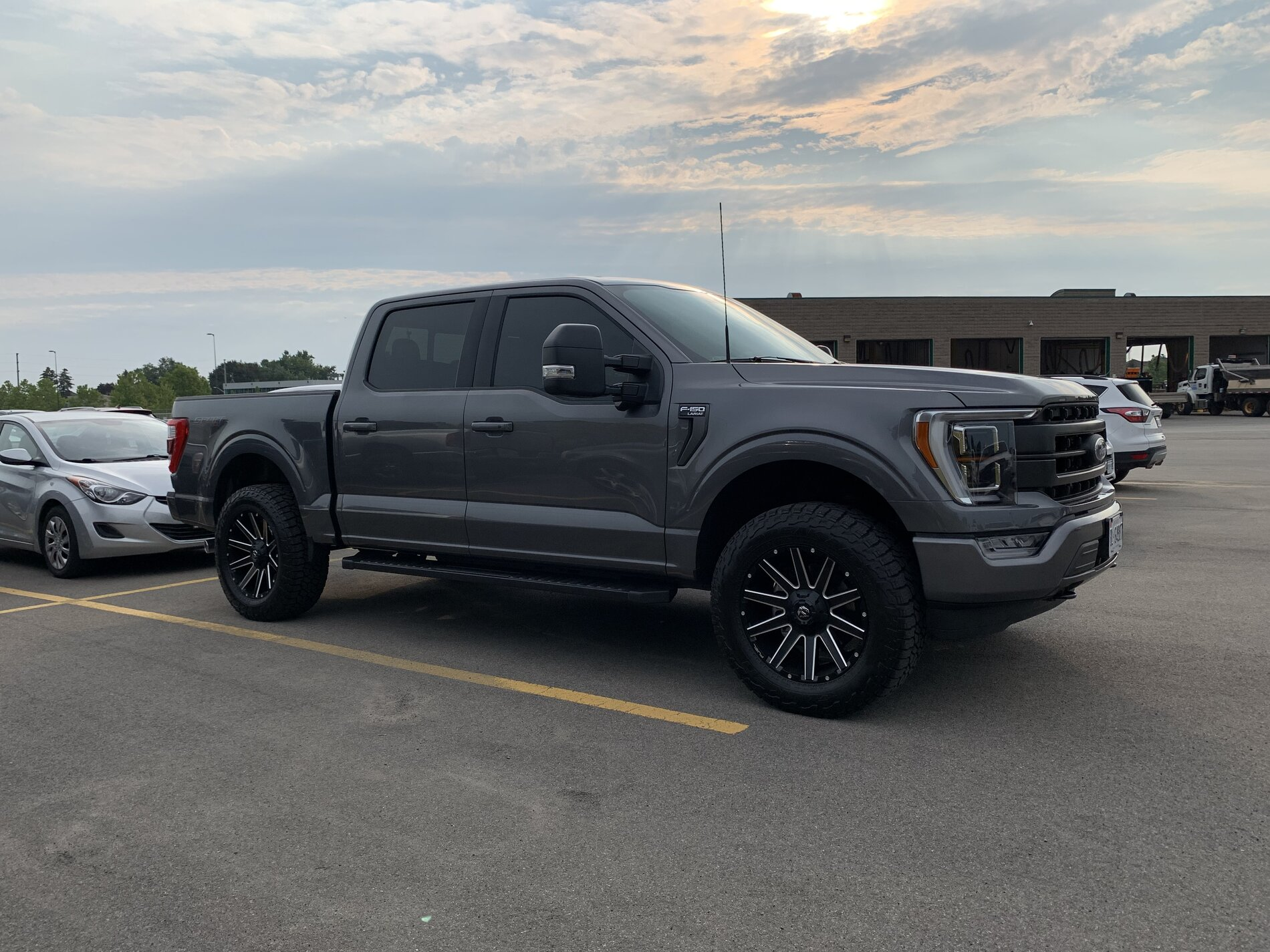 photo 1 Ford F-150 custom wheels 20x, ET +20, tire size 295/60 R20. x ET
