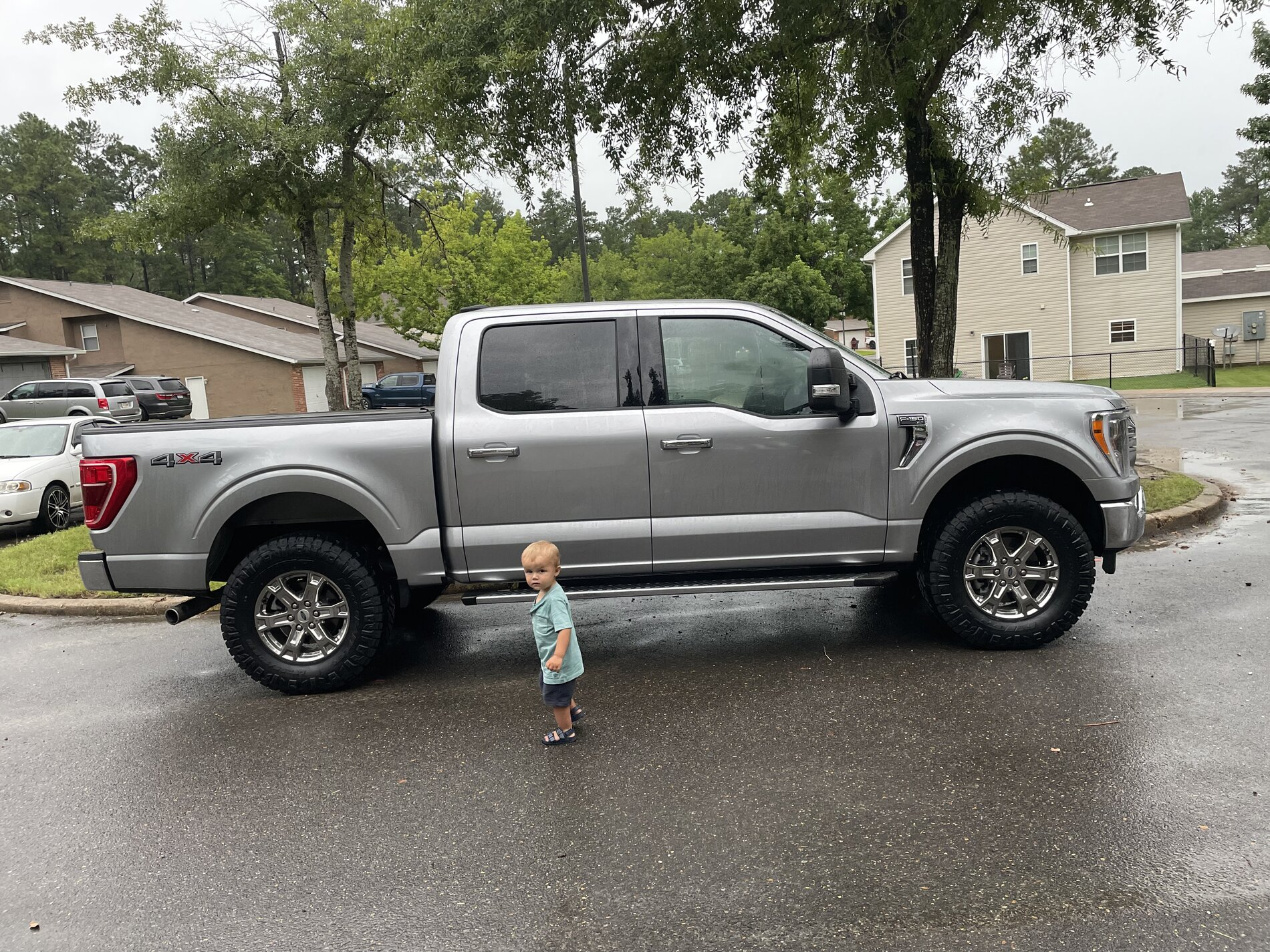 photo 2 Ford F-150 custom wheels   18x, ET , tire size 295/70 R18. x ET