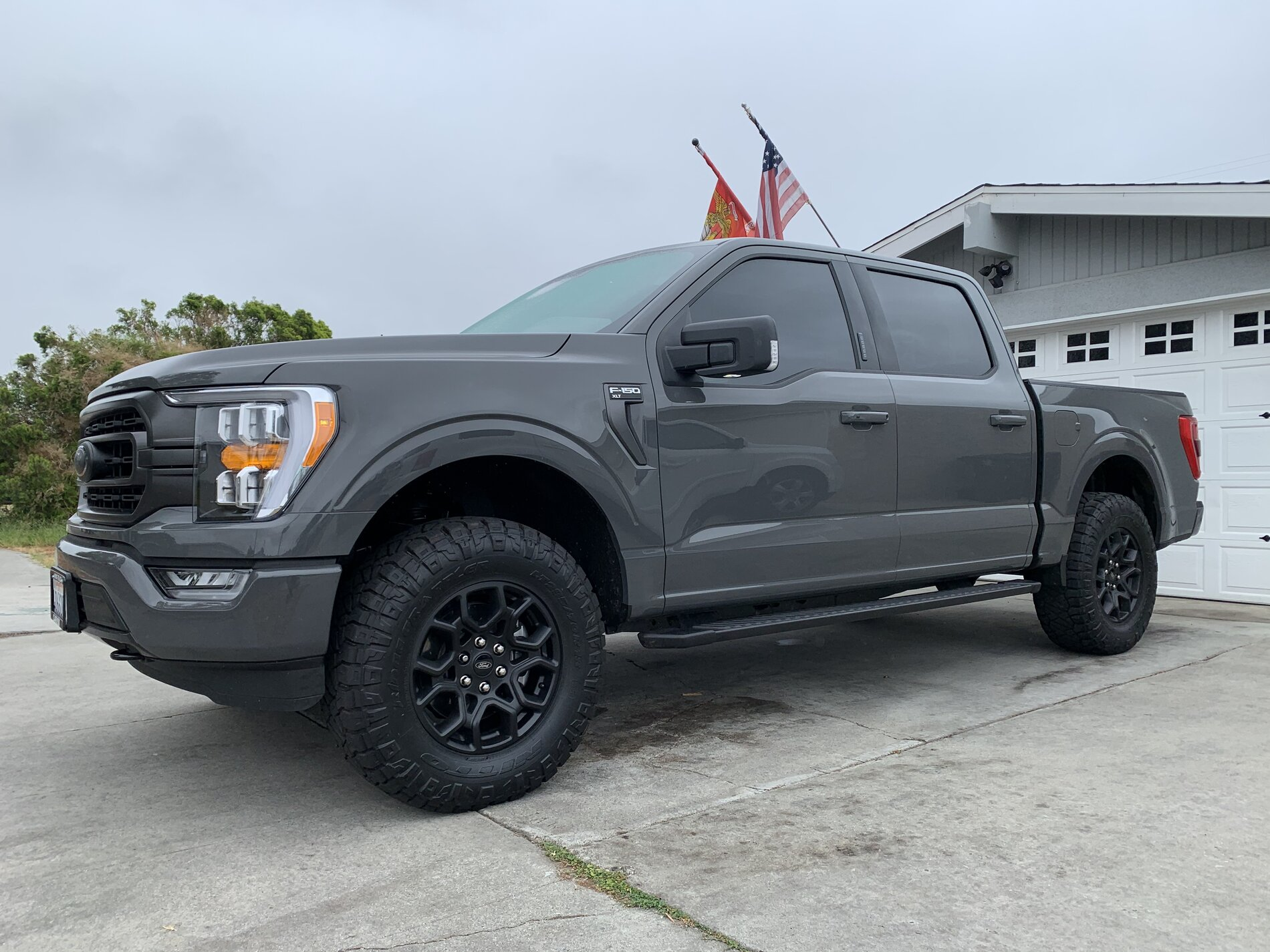 photo 1 Ford F-150 custom wheels   18x, ET , tire size 295/70 R18. x ET