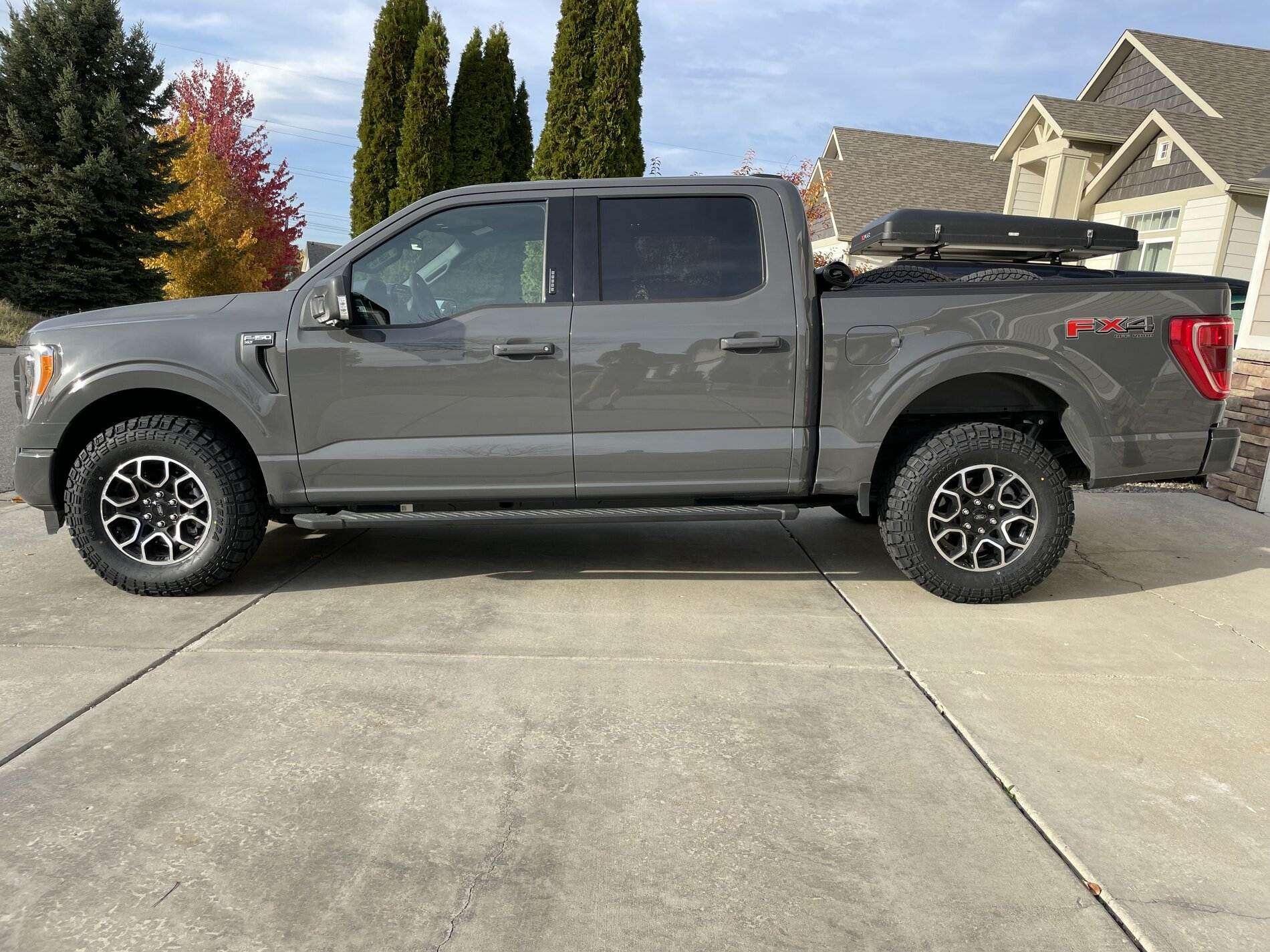 photo 1 Ford F-150 custom wheels   18x, ET , tire size 275/70 R18. x ET