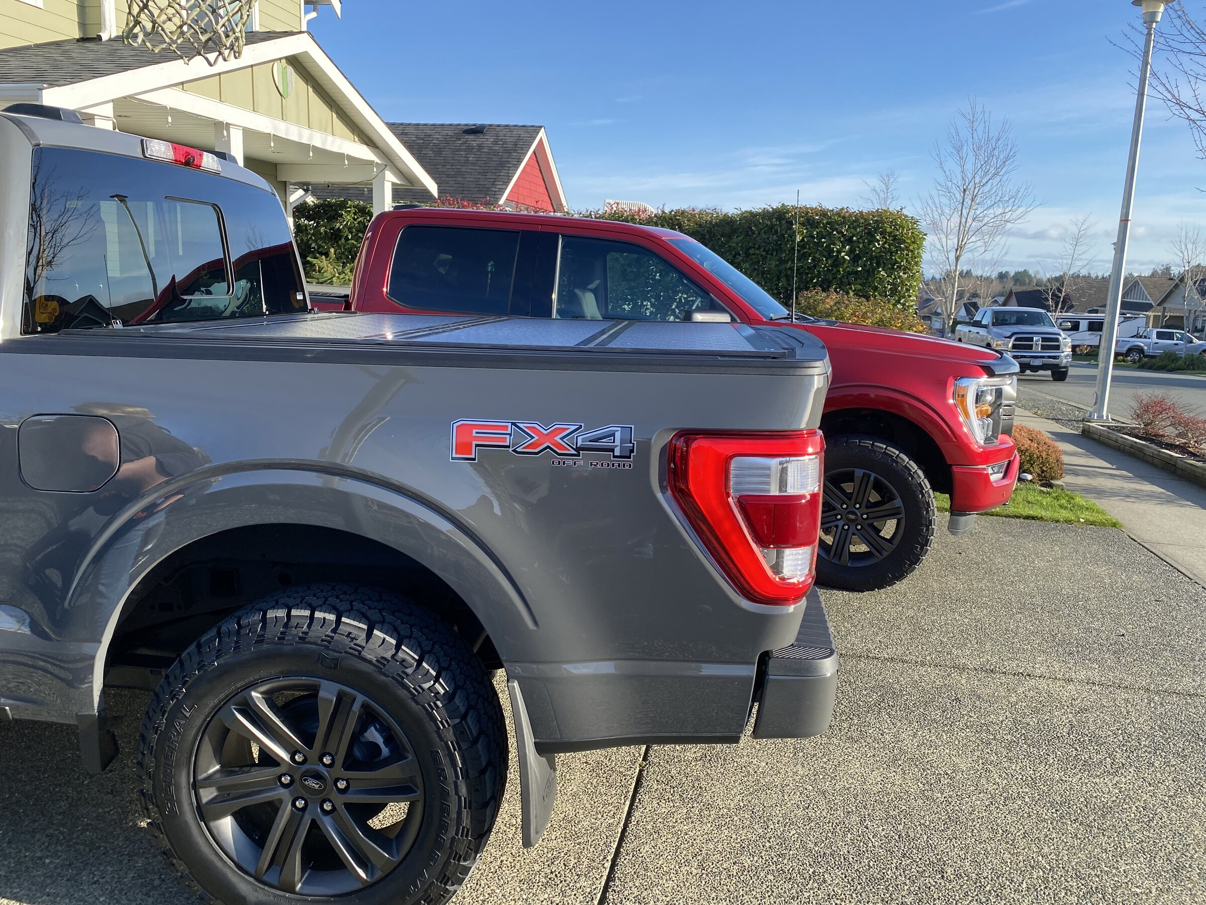 photo 2 Ford F-150 custom wheels 20x, ET , tire size 285/60 R20. x ET