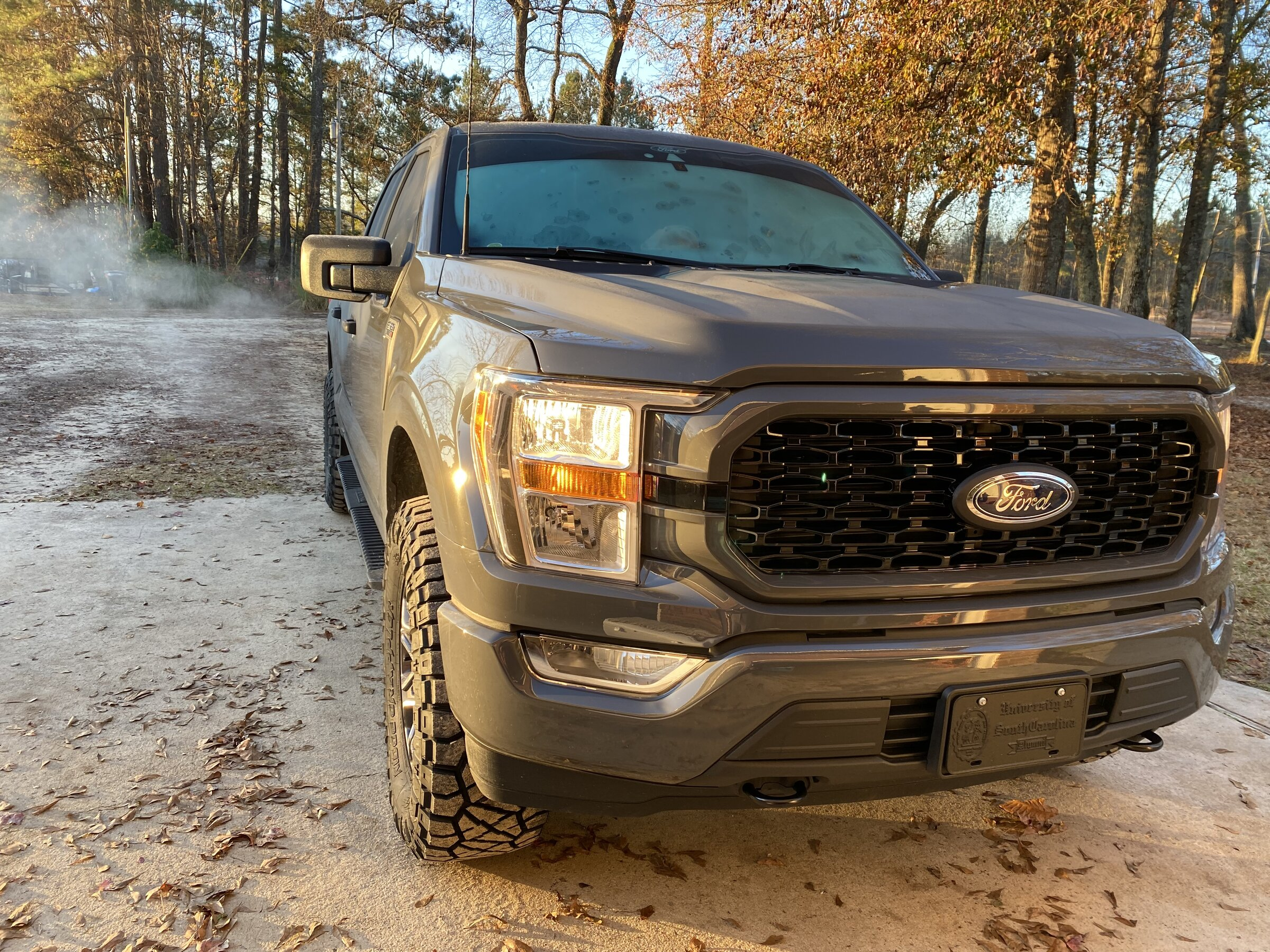 photo 3 Ford F-150 custom wheels   18x, ET , tire size 35X12.5 R18. x ET