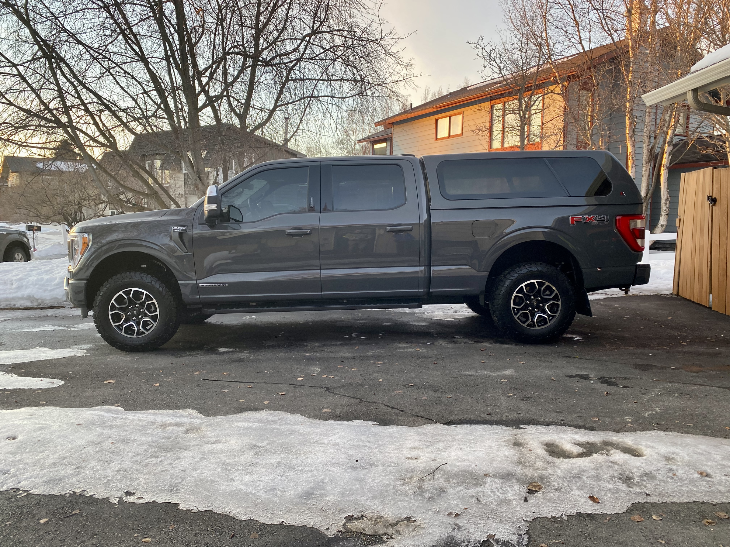 photo 2 Ford F-150 custom wheels 18x, ET , tire size 275/70 R18. x ET