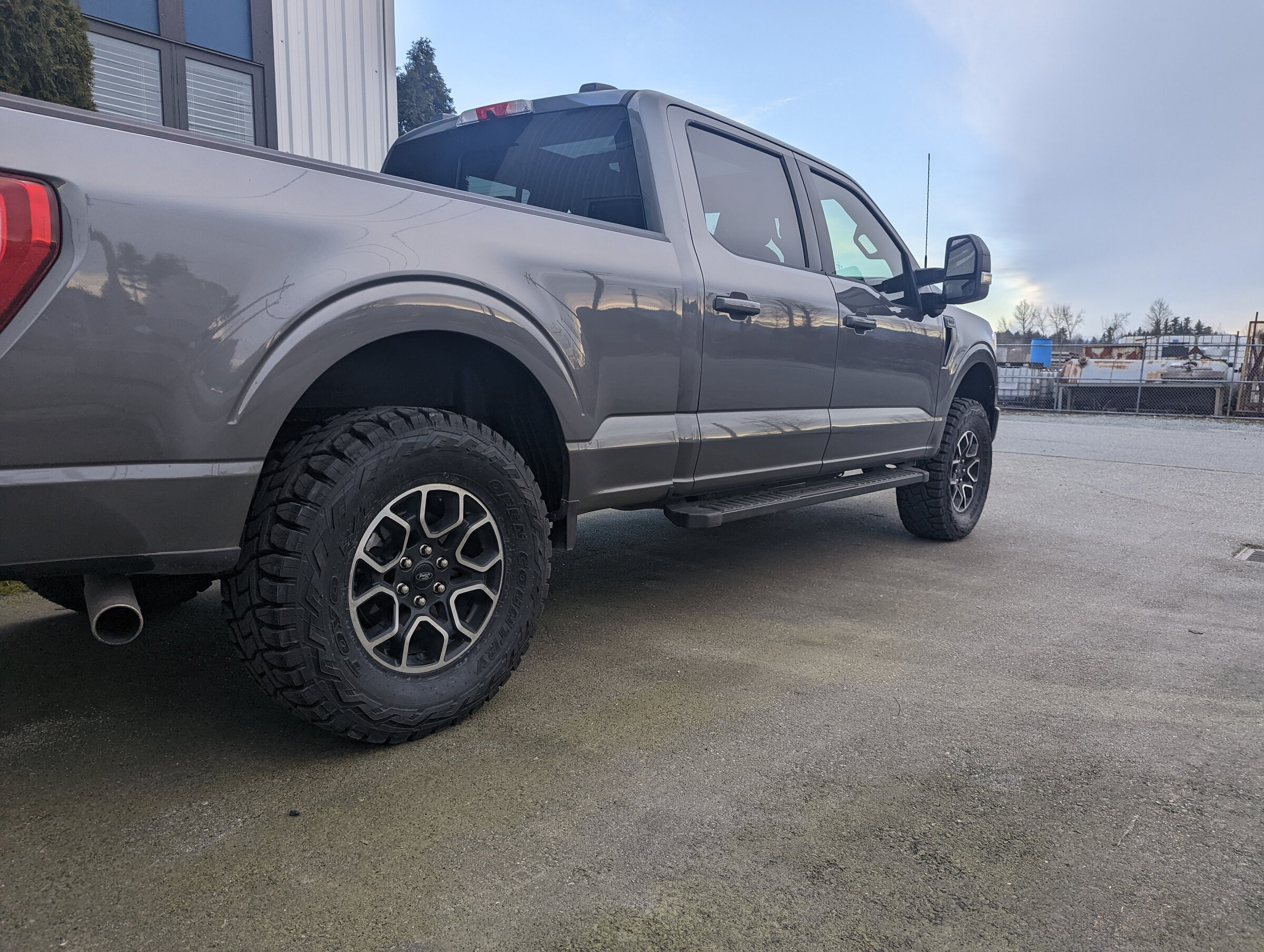 photo 2 Ford F-150 custom wheels Factory Lariat Sport Wheels A/T Tires FX4 Expedition 2021 18x, ET , tire size 35X12.5 R18. x ET