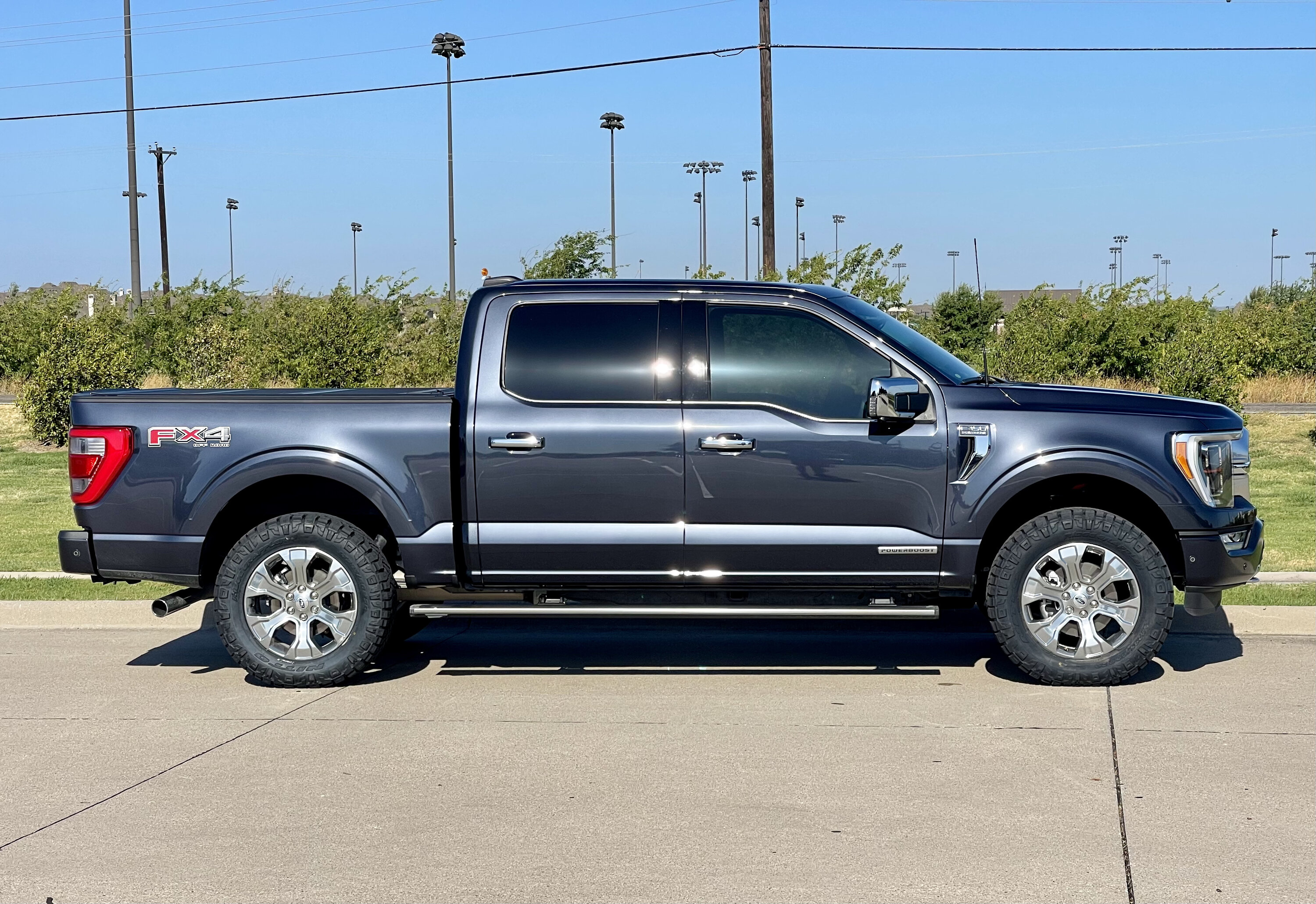photo 2 Ford F-150 custom wheels  Platinum 20x, ET , tire size 295/60 R20. x ET