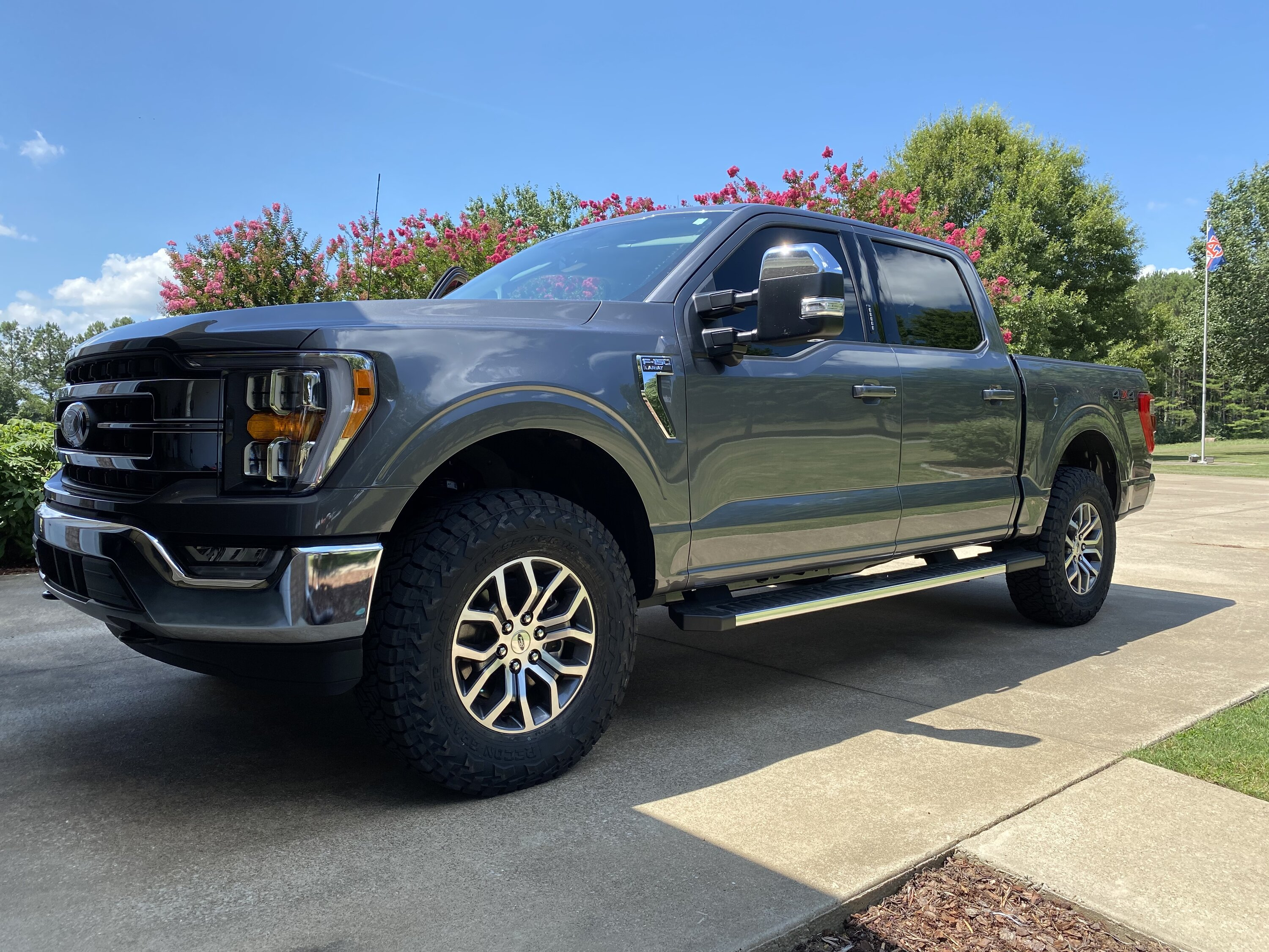 photo 2 Ford F-150 custom wheels   18x, ET , tire size 295/70 R18. x ET