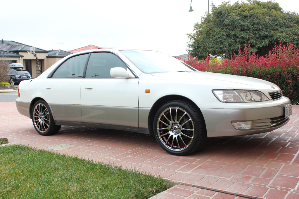 photo 2 Lexus ES 300 custom wheels  O2 FIN RS 18x7.5, ET +45, tire size 225/40 R18. x ET 