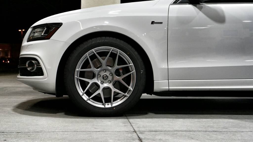 photo 3 Audi SQ5 custom wheels   20x10.5, ET +35, tire size 295/40 R20. x ET 