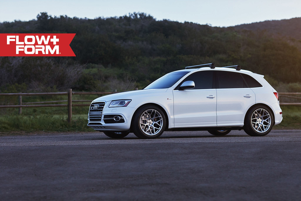photo 2 Audi SQ5 custom wheels Silver 20x10.5, ET +35, tire size 295/40 R20. x ET