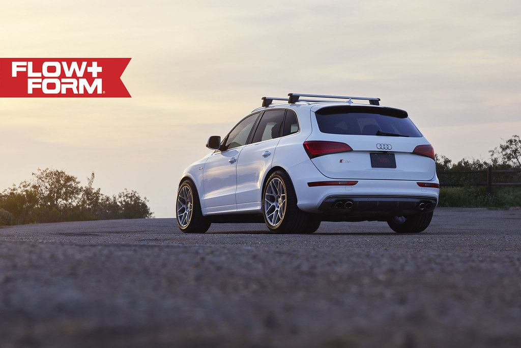 photo 4 Audi SQ5 custom wheels Silver 20x10.5, ET +35, tire size 295/40 R20. x ET