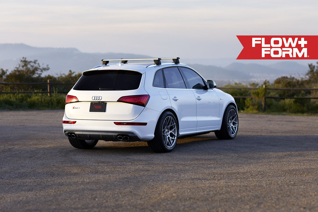 photo 7 Audi SQ5 custom wheels Silver 20x10.5, ET +35, tire size 295/40 R20. x ET