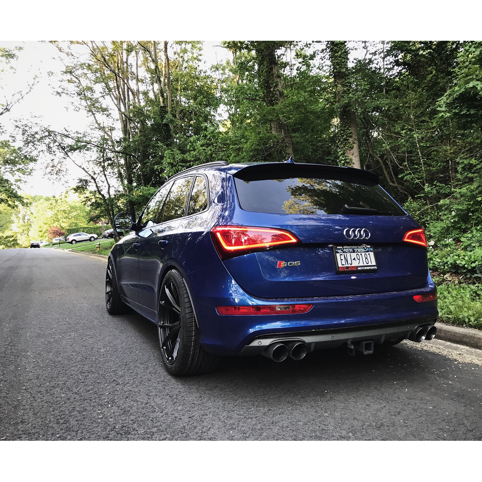photo 4 Audi SQ5 custom wheels 21x10.5, ET +25, tire size 295/35 R21. 21x10.5 ET+15
