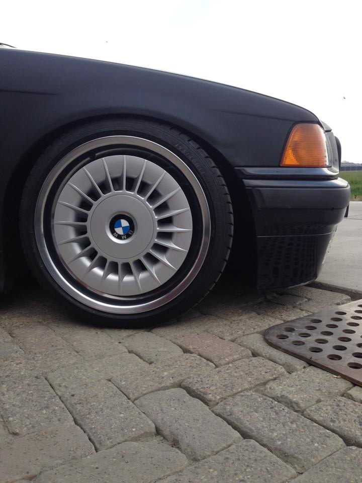 photo 2 BMW  318 custom wheels Fuchs (BMW) Styling 2021 17x8.0, ET +10, tire size 195/40 R17. 17x9.0 ET+19 205/40 R17