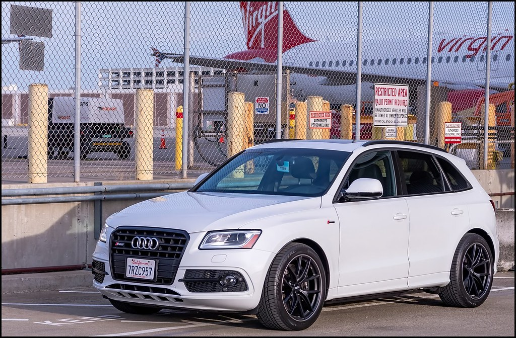 photo 1 Audi SQ5 custom wheels   20x10.0, ET +25, tire size 275/40 R20. x ET