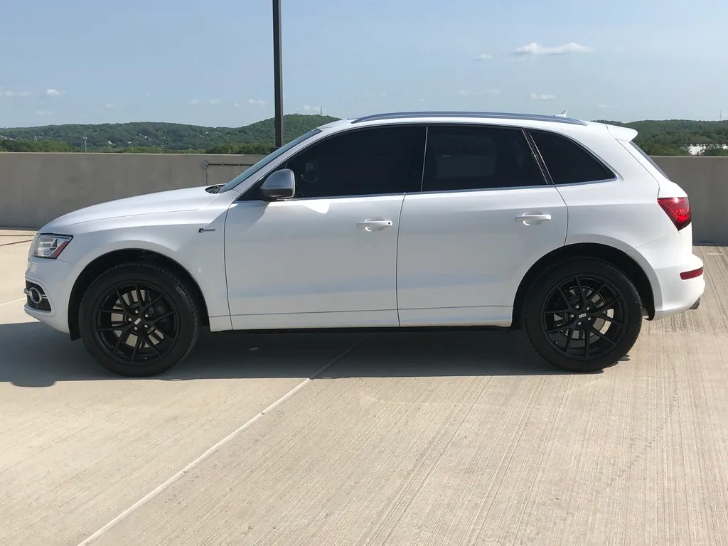 photo 6 Audi SQ5 custom wheels   20x10.0, ET +25, tire size 295/40 R20. x ET