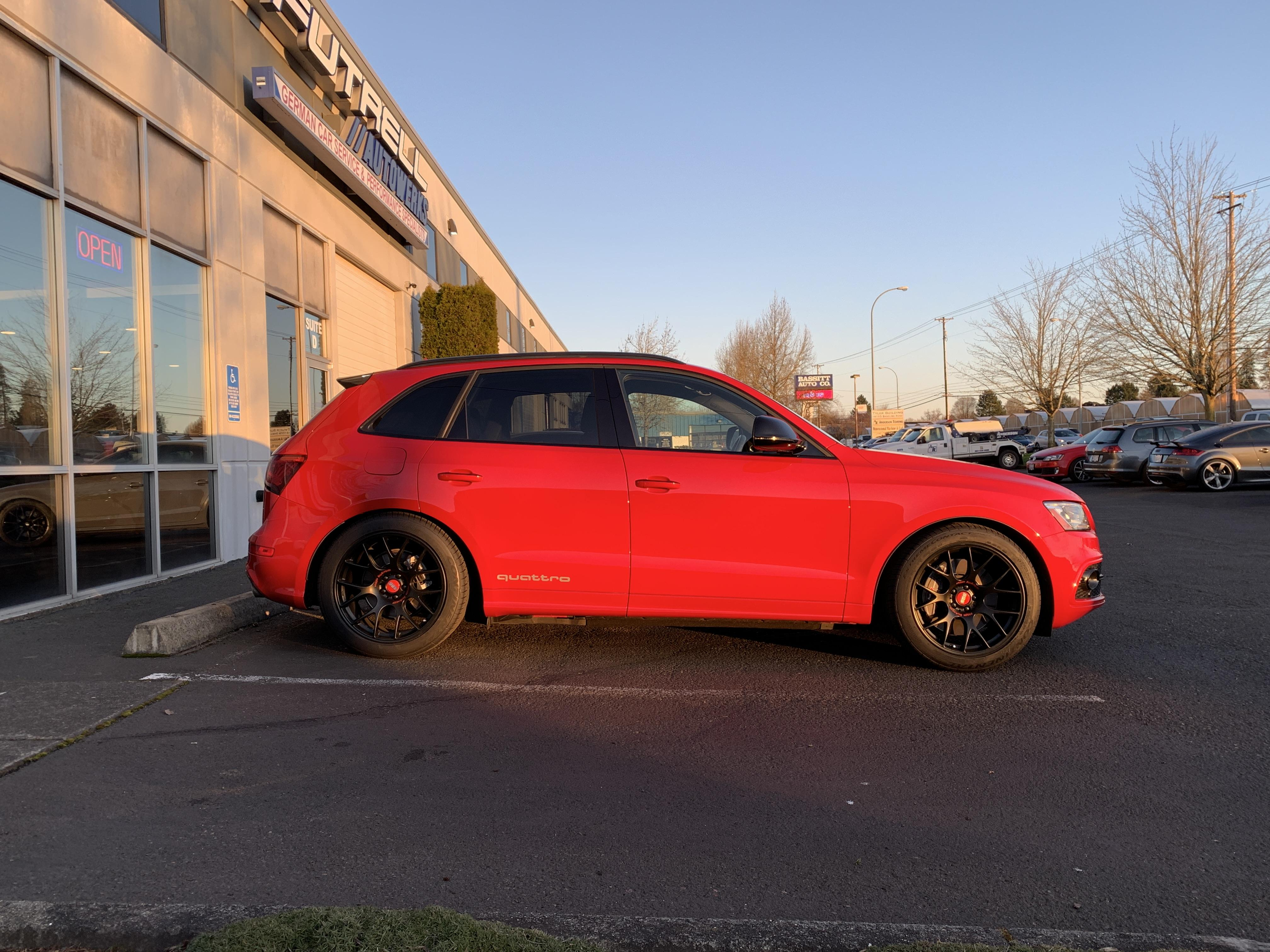 photo 3 Audi SQ5 custom wheels 20x10.0, ET +18, tire size 275/40 R20. x ET