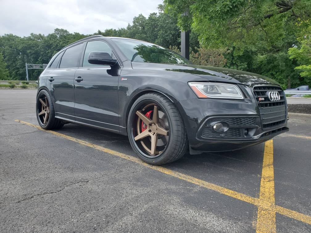 photo 1 Audi SQ5 custom wheels   22x9.5, ET +15, tire size 275/35 R22. 22x10.5 ET+28 315/30 R22