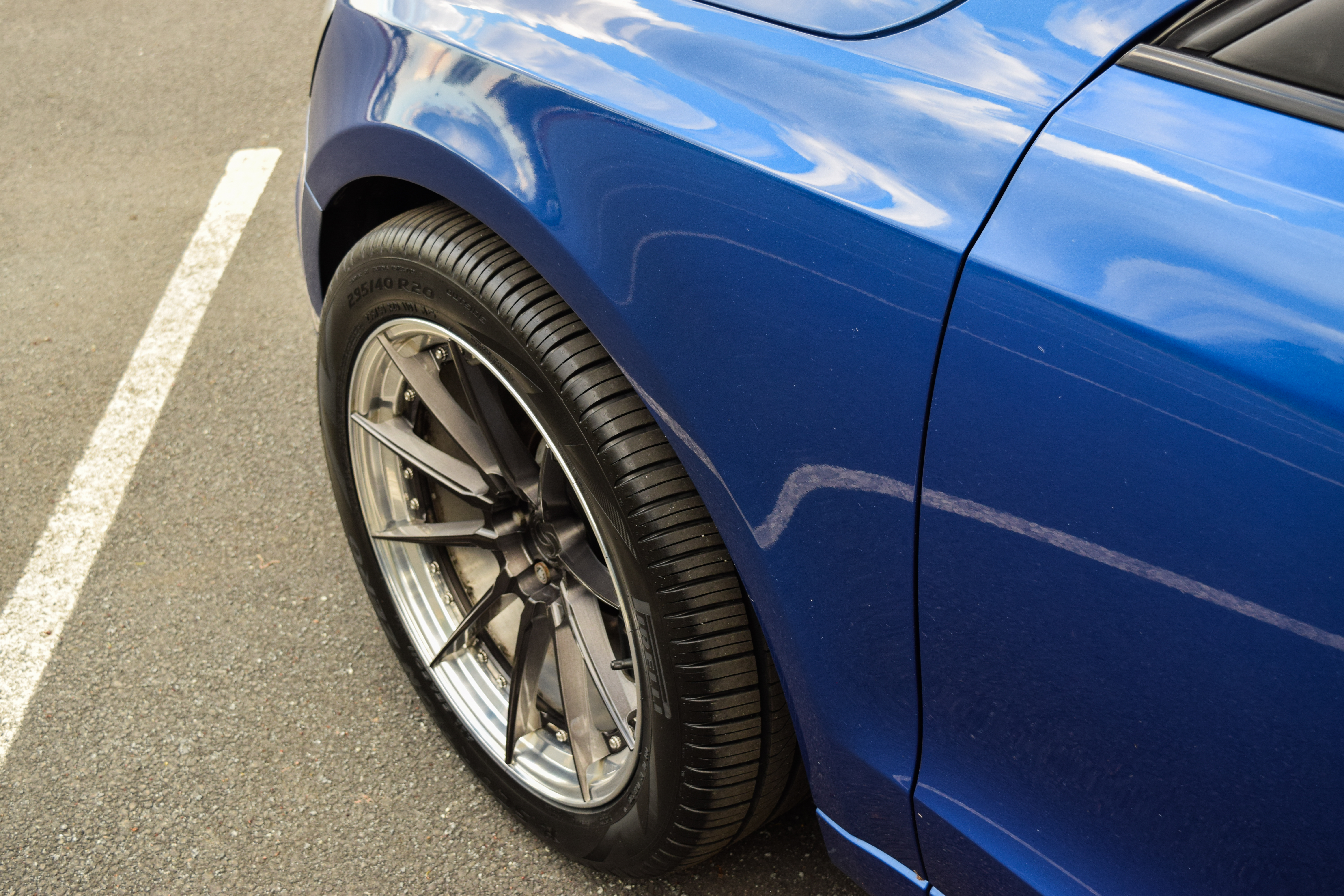 photo 2 Audi SQ5 custom wheels Signature  SV303S 20x10.0, ET +20, tire size 295/40 R20. x ET 