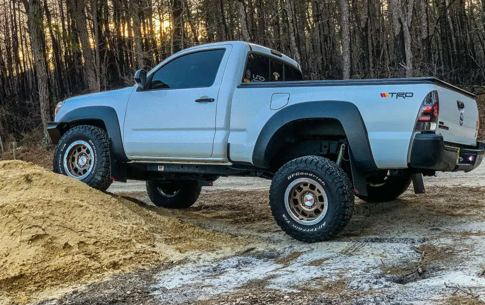 photo 3 Toyota Tacoma custom wheels TRD BAJA 16x10.5, ET -10, tire size 265/75 R16. x ET